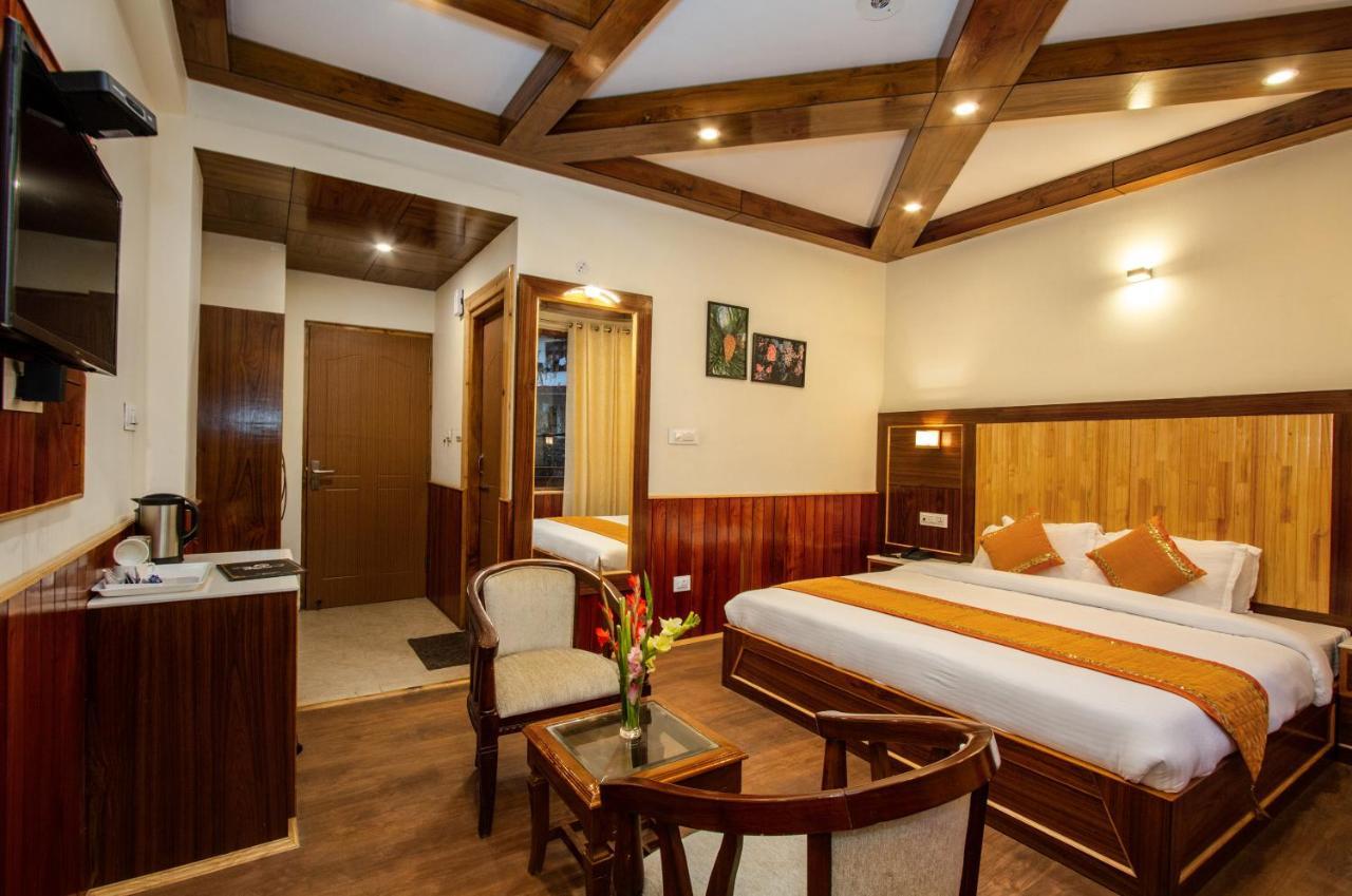 Vaibhav Regency Otel Manāli Dış mekan fotoğraf